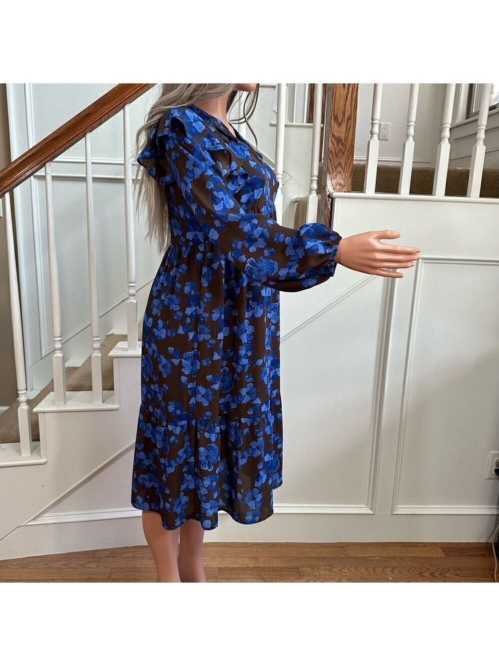 Adorable brown blue floral peasant midi dress - Picture 8 of 12